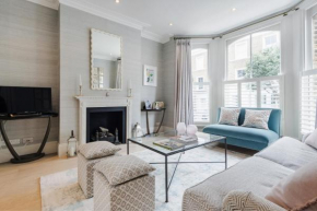 Chic Wandsworth Home with Patio by UndertheDoormat